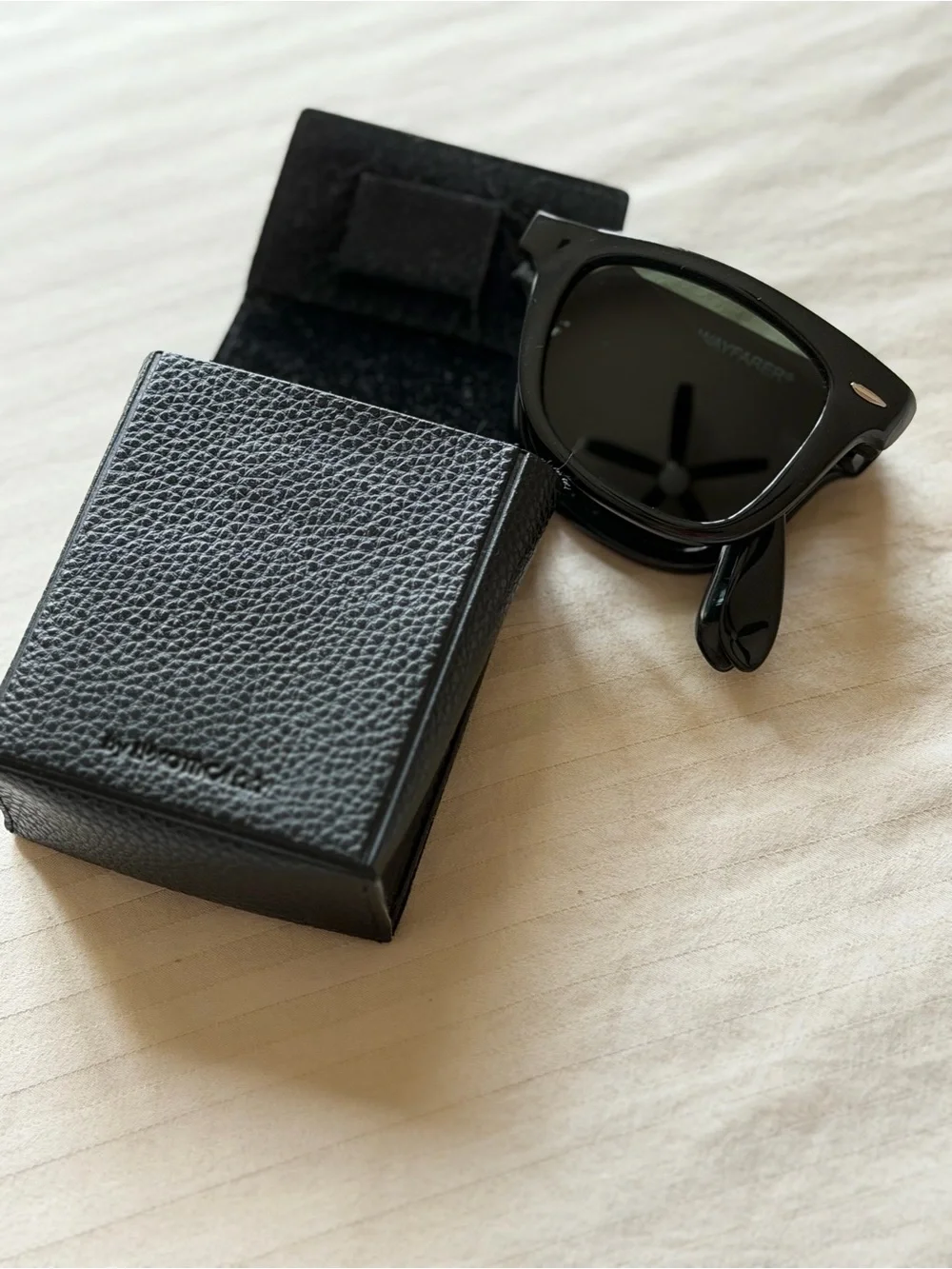 Ray-Ban Folding Wayfarer Sunglasses in Black With Carrying Case